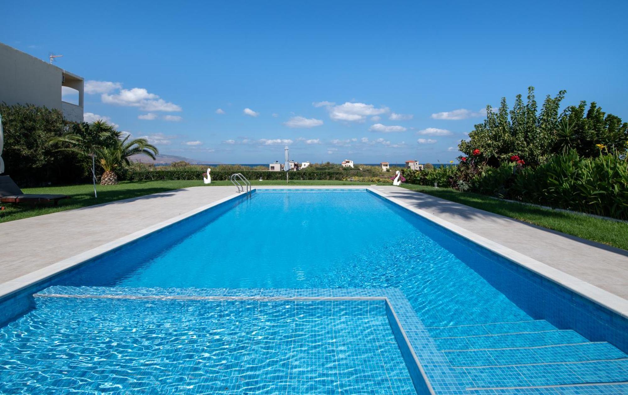 Socrates Holidays Apt. 2 With Pool Near The Beach Platanés المظهر الخارجي الصورة